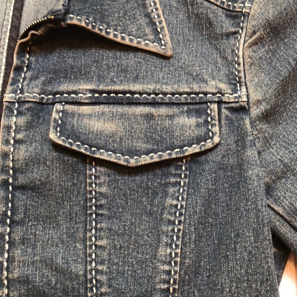 SALE! Vintage Elie Tahari Tapered Fitted Denim Jacket High Quality Women's Small - Picture 3 of 16